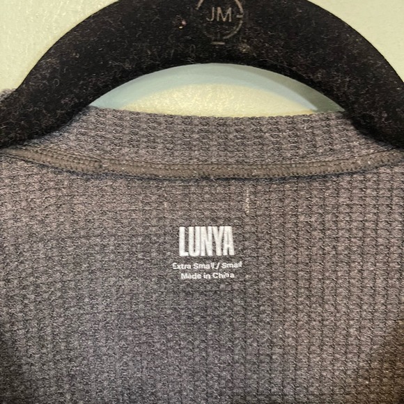 Lunya Good In Bed Women's Gray Waffle Knit Long Sleeve Henley Sweater Size XS - Picture 6 of 8